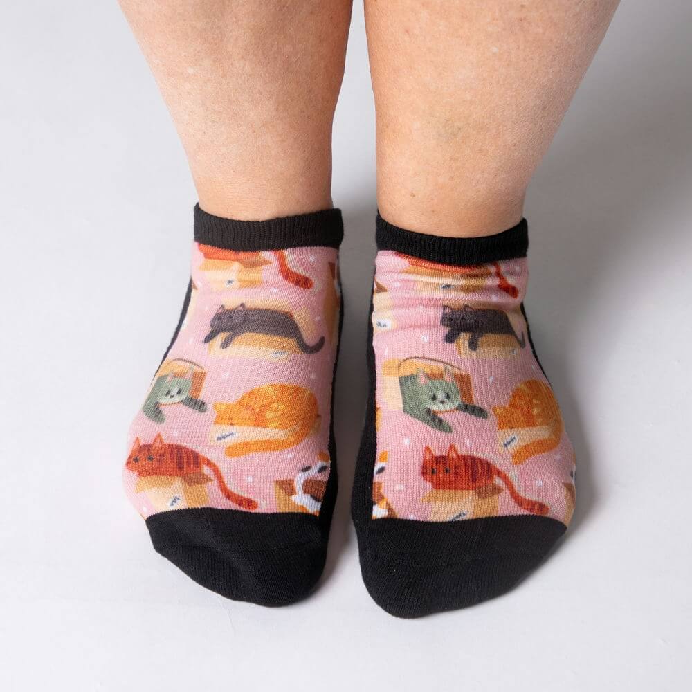 Cutewalk By Babyhug Anti Bacterial Ankle Length Socks Cat Print Pack Of 3 - Pink & Violet