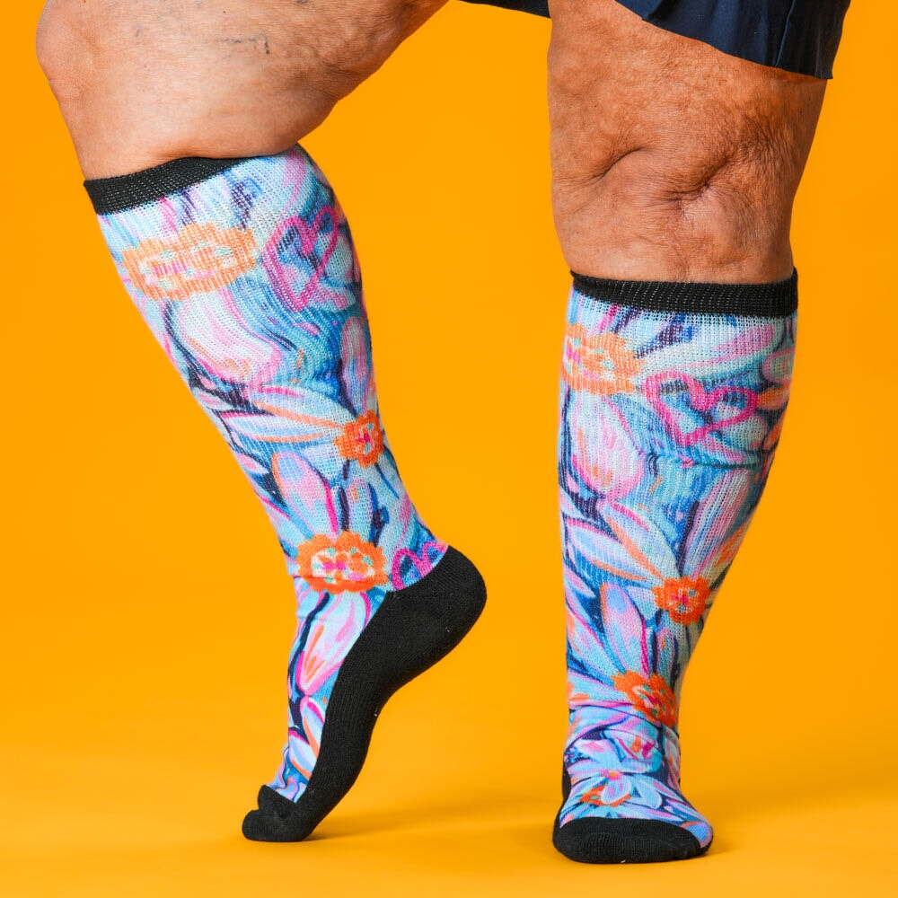 Viasox Daisy Blue EasyStretch Socks detail close-up