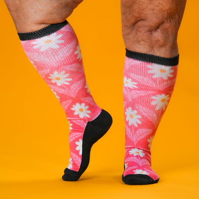 Viasox Coral Daisy EasyStretch Socks detail close-up