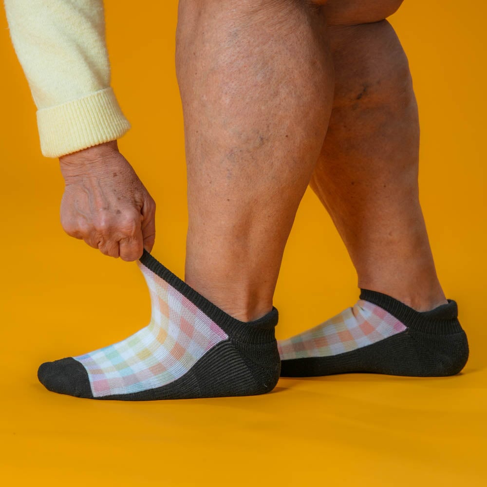 Viasox Pastel Plaid Ankle Socks detail close-up