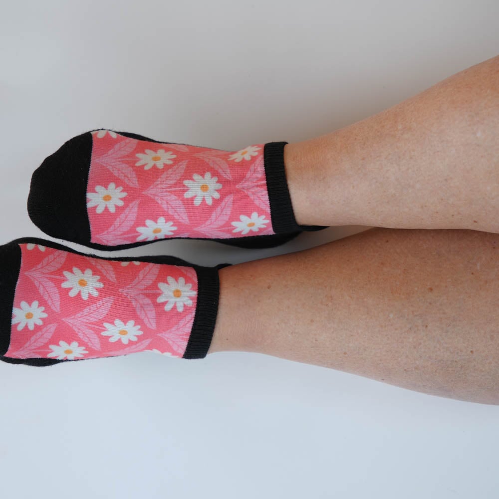 Viasox Coral Daisy Ankle Socks alternate view