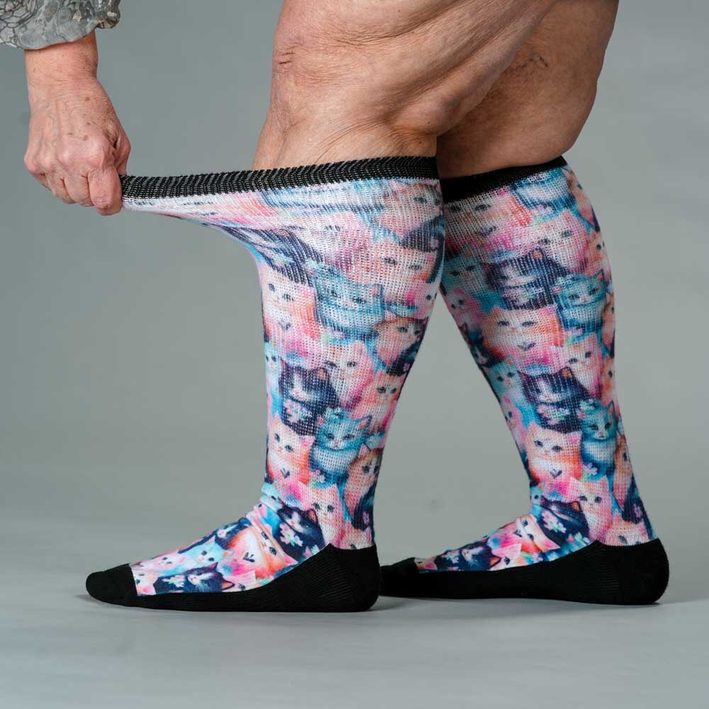 Viasox Flower Cats EasyStretch Socks detail close-up