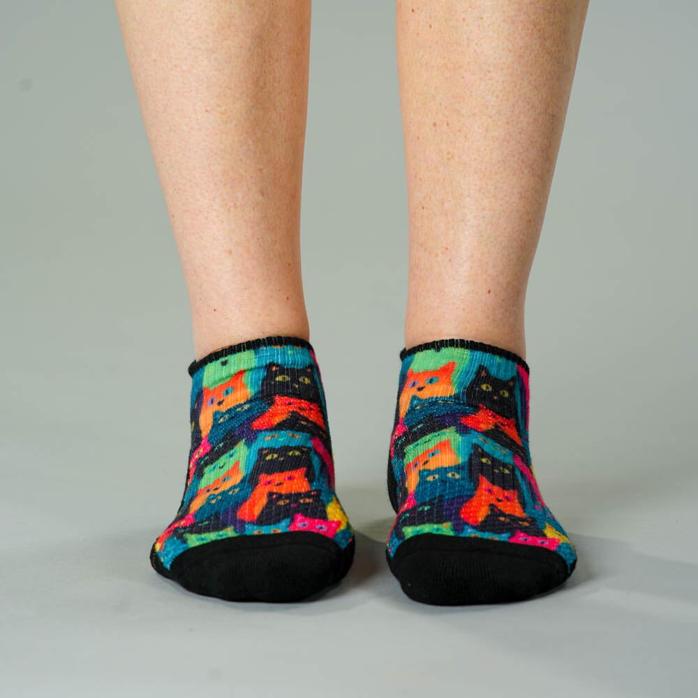 Viasox Cozy Cat Ankle Compression Socks 5-Pack Bundle detail close-up
