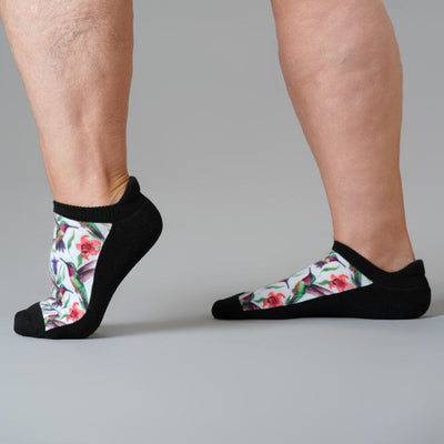Humming Along Ankle Socks