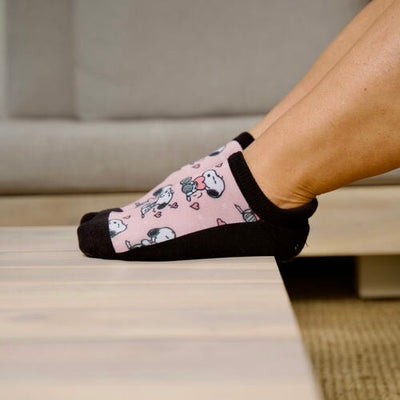 Viasox Snoopy Love Ankle Socks stretched display