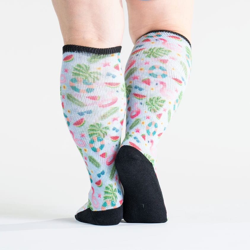 Non-binding fun pattern socks