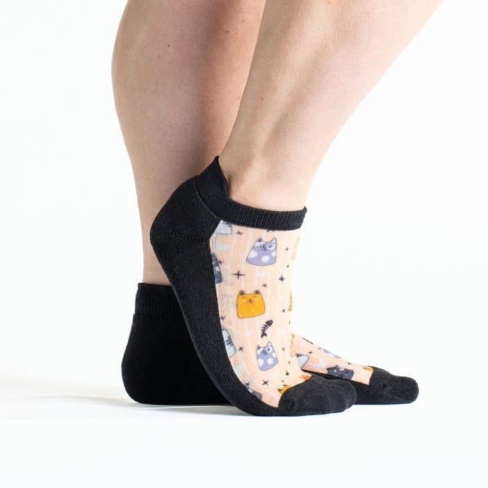 Non-binding cat ankle socks