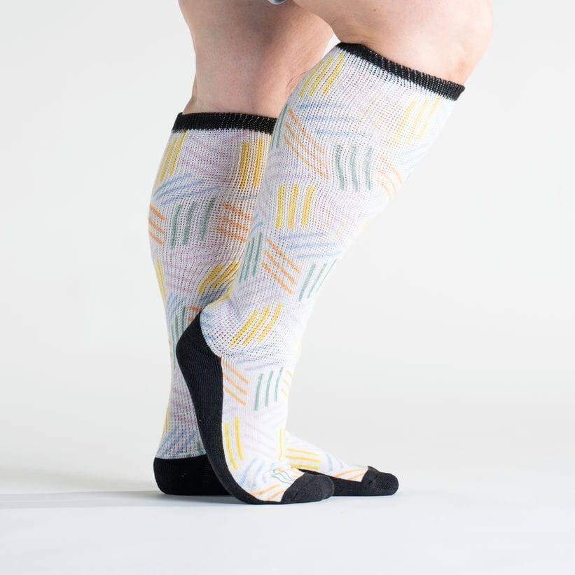Non-binding pastel socks