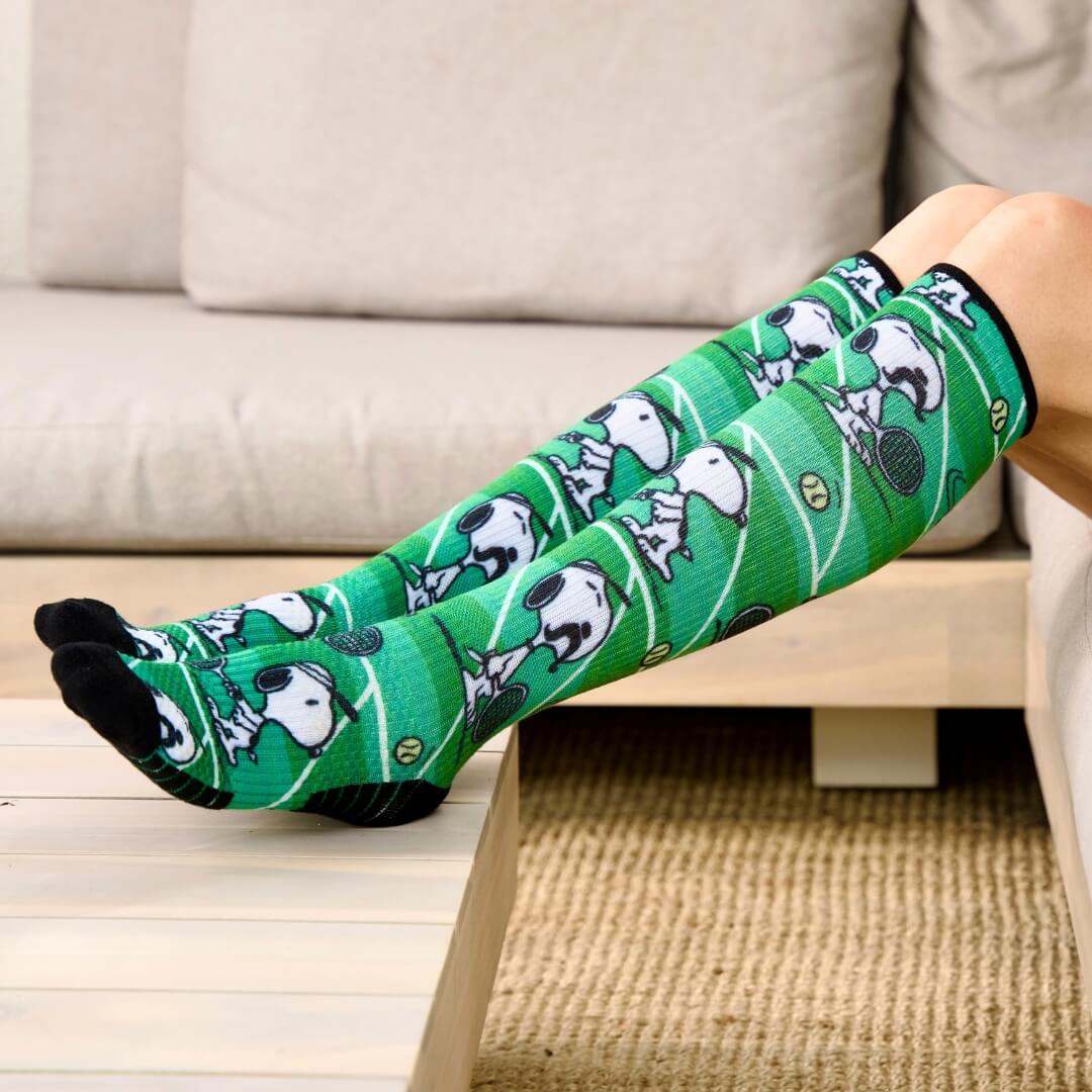 Snoopy socks with compression